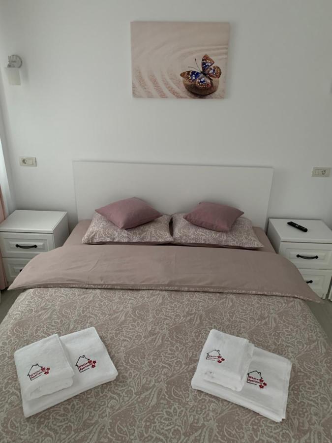 White Gura Humorului, Bucovina, Voronet * Gura Humorului